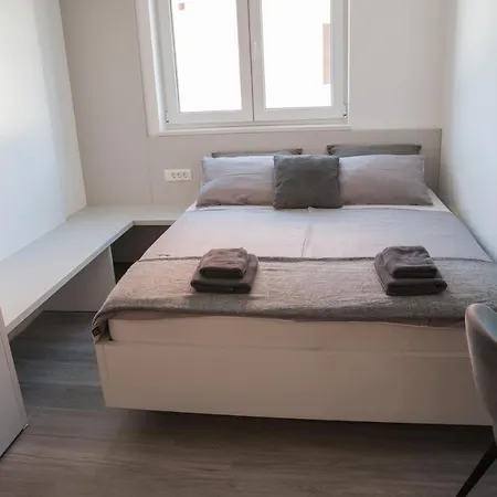 Capris Koper