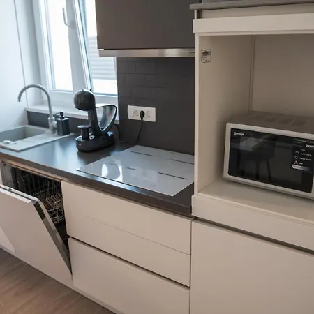 Capris Apartment *